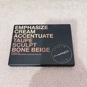 M·A·C Contorno Studio Fix Sculpt and Shape Contour Palette